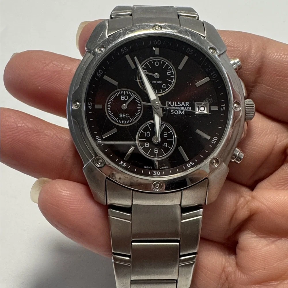 Pulsar Men's Chronograph Watch Silver Some Scratches Requires Battery